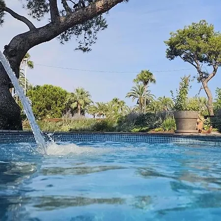 Illette Cap D Villa *